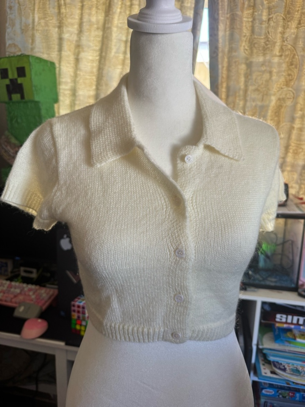 Amelie teje Sadie & Sage Ivory Cropped Knit Button-Down Top